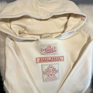 Gucci sweater
